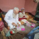 “Guddi Dadu” of Rangpur has been making kites for five decades, coloring the childhood of children and teenagers.