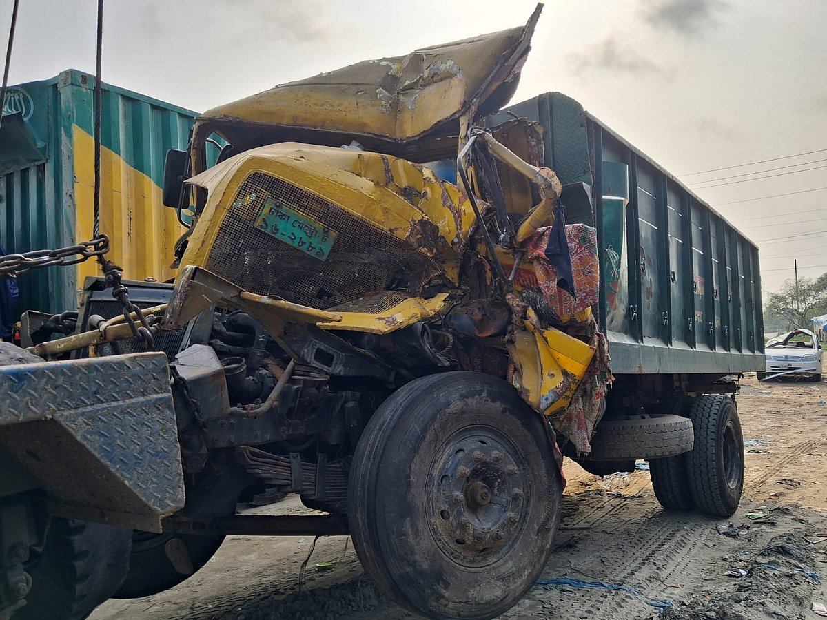 Daudkandi Truck Plunge Kills Seven