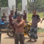 Young man vows to give up gambling by bathing in milk