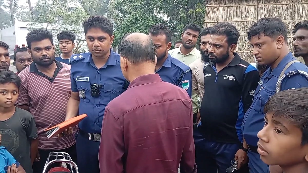 In Meherpur, miscreants shot BNP workers, exploded bombs and escaped