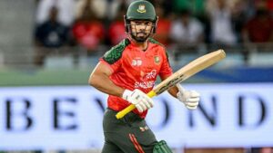 Bangladesh 44/1 in Powerplay as Saif departs