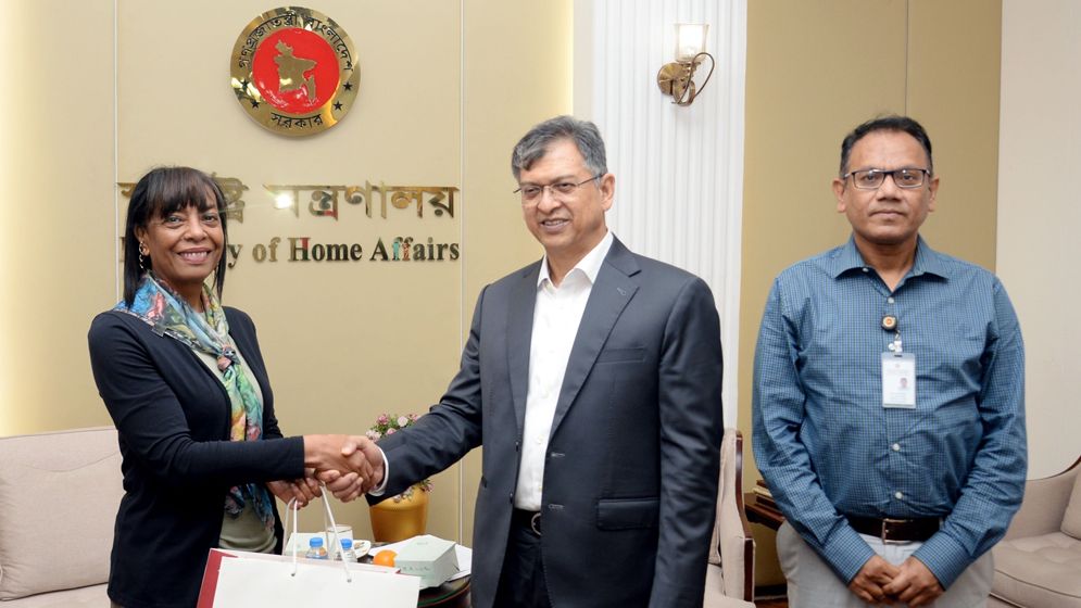 রোহিঙ্গা সংকট জাতীয় নিরাপত্তার জন্য হুমকিস্বরূপ