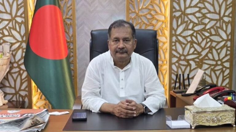 দাড়ি-টুপি ঘিরে অতীত সংশয়