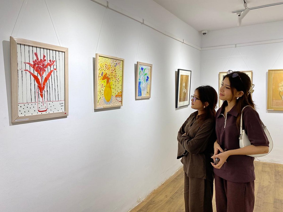 Capital’s Art Circuit Comes Alive: Three Distinct Exhibitions Showcase Floral Elegance, Labor Realities, and Emerging Talent