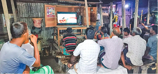 Rural Evenings Thrive with Tea and Television