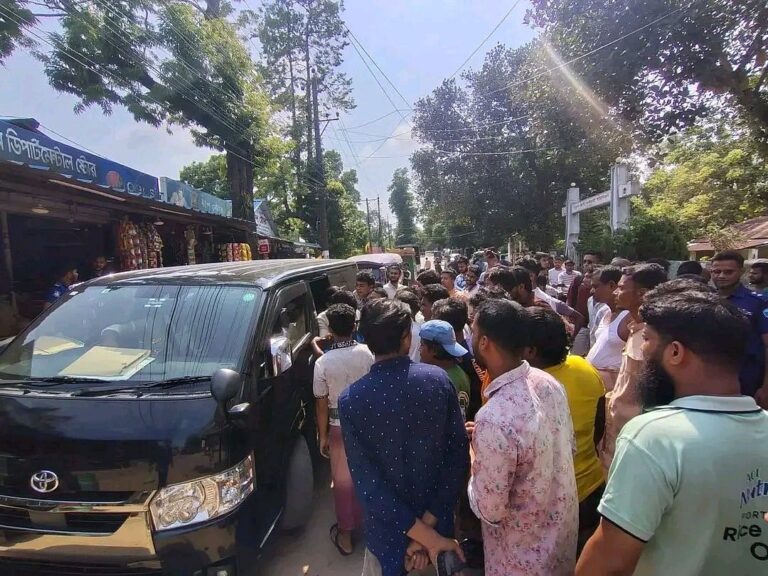 Chaksu representatives and consumer rights officers were blocked from raiding food hotels