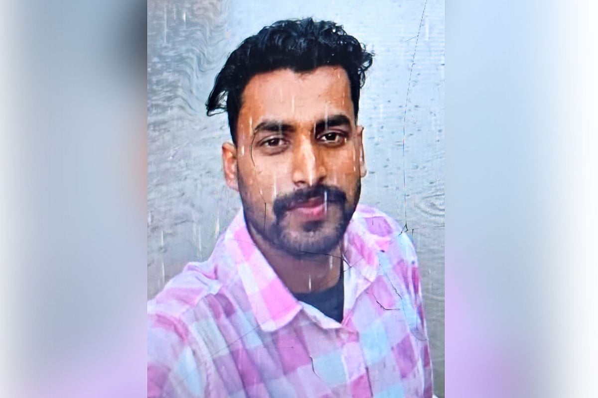 It is alleged that a truck driver was beaten to death for obstructing the consumption of drugs in Narayanganj’s Fatulla