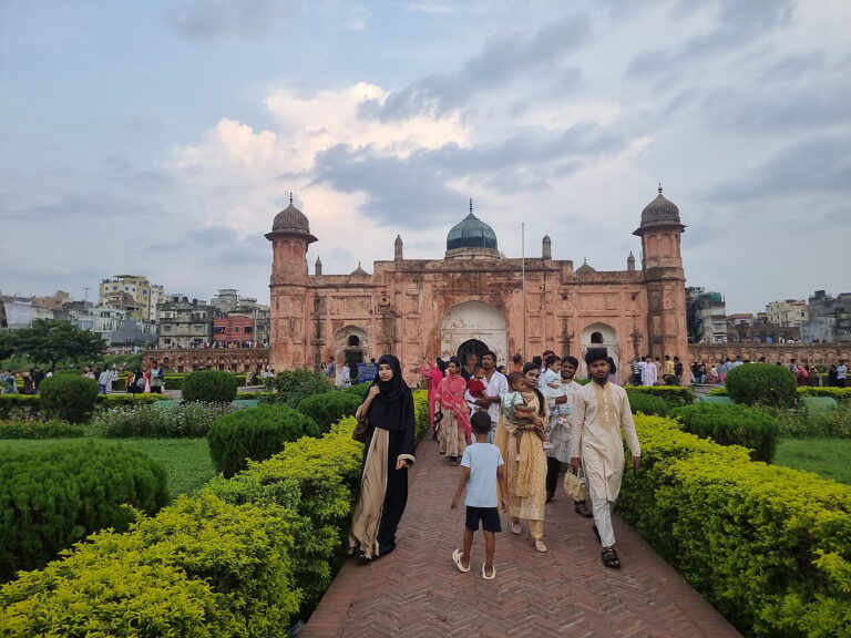Lalbagh Fort sees surge in visitors during Eid holidays