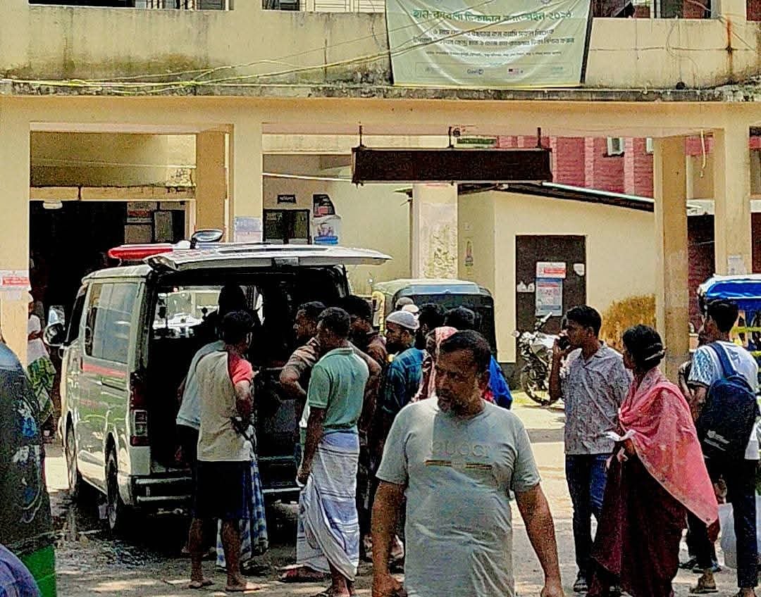 Three killed in separate road accidents in Narsingdi