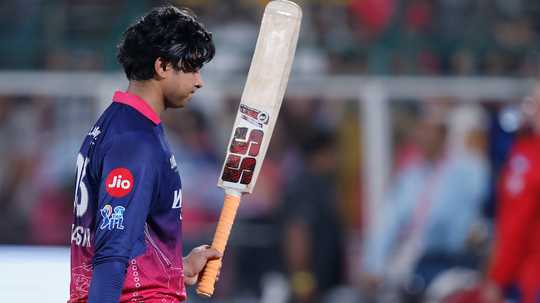 'তাকে ব্যাট করতে দেখা সৌভাগ্যের'