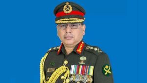 হজ পালনের উদ্দেশ্যে সৌদি আরব গেলেন সেনাপ্রধান