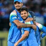 অভিষিক্ত বোলারদের দাপট ও গিলের ব্যাটে আফগানিস্তানের বিপক্ষে ভারতের দুর্দান্ত জয়