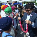 বাবা গুরু অর্জন দেবজির মৃত্যুবার্ষিকী পালনে পাকিস্তানে পৌঁছালেন ৫১৭ শিখ তীর্থযাত্রী