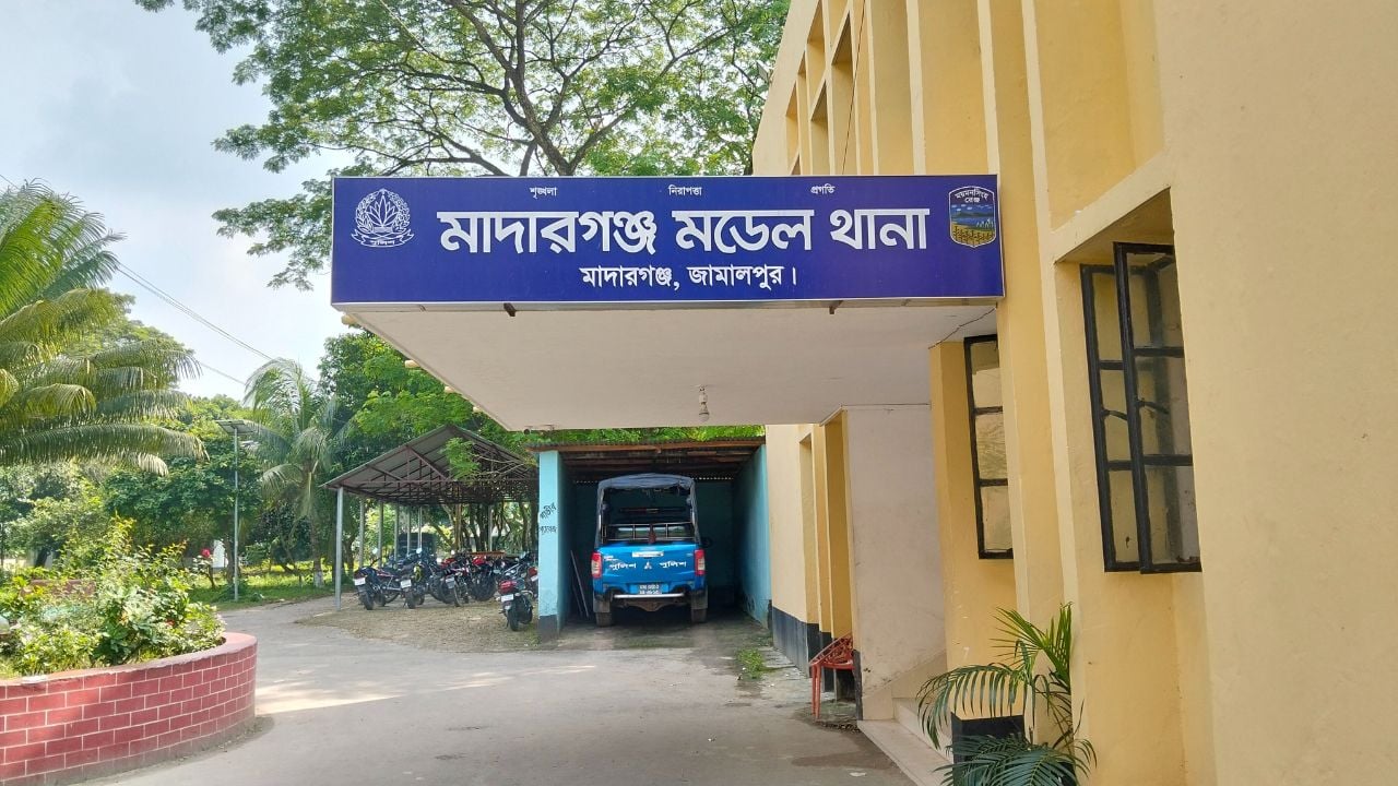 জামালপুরের মাদারগঞ্জে ঘোড়াকে গোসল করাতে গিয়ে নিখোঁজের পর চালকের মরদেহ উদ্ধার