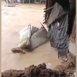 সুনামগঞ্জের তাহিরপুরে পাহাড়ি ঢলে ঘরসহ নিখোঁজ মানসিক ভারসাম্যহীন যুবক