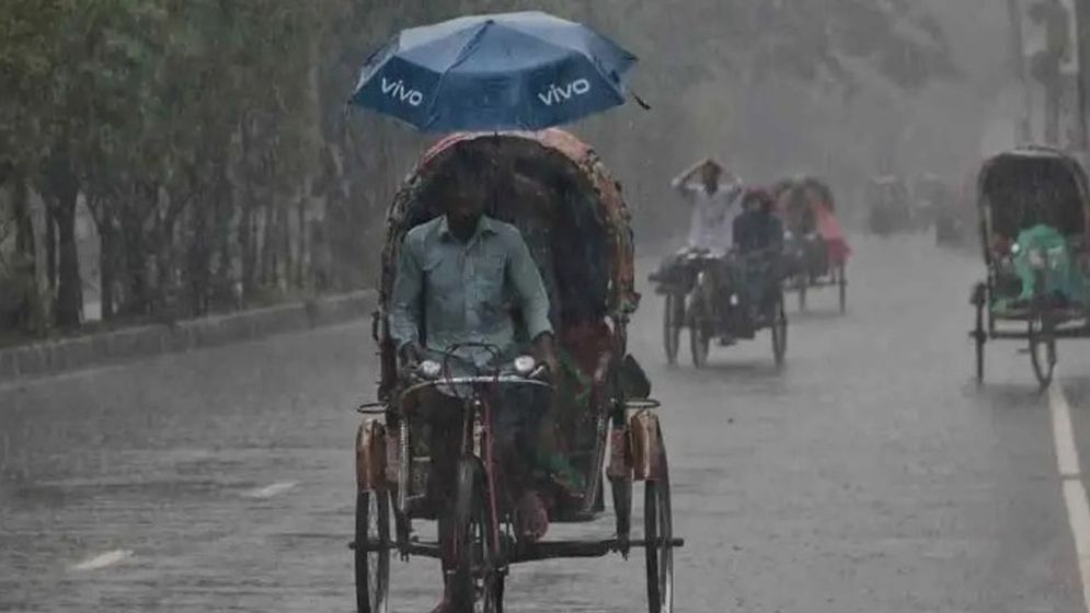 ১৩ জেলায় ঝড়ো হাওয়াসহ বৃষ্টির পূর্বাভাস নদীবন্দরে সতর্কতা সংকেত