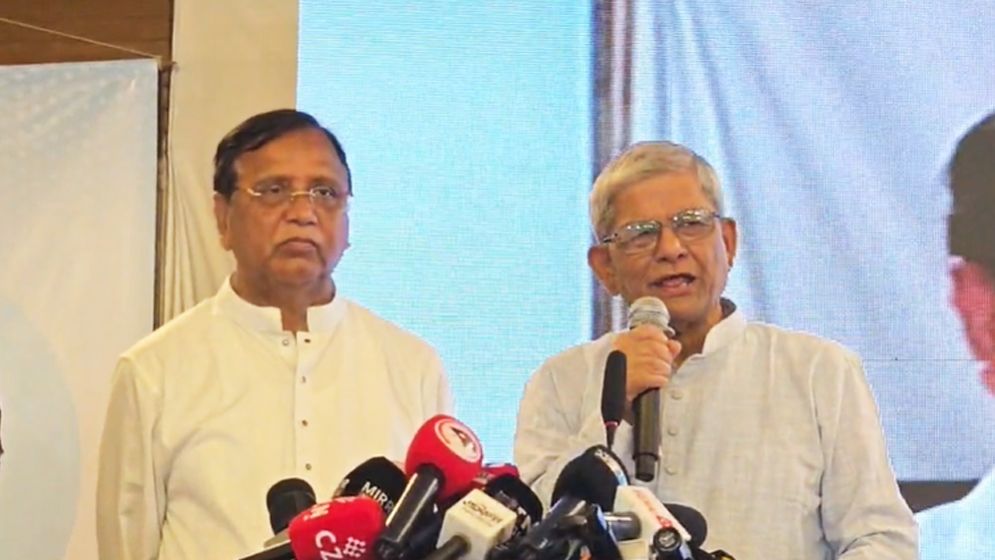 অবাসযোগ্য ঢাকা ছাড়তে চান মন্ত্রী মির্জা ফখরুল