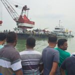 দৌলতদিয়া ফেরিঘাটে নিয়ন্ত্রণ হারিয়ে পদ্মায় বাস ডুবি, বড় ধরনের প্রাণহানি থেকে রক্ষা