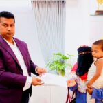 স্বামীহারা অসহায় রোকশানার পাশে চট্টগ্রামের জেলা প্রশাসক