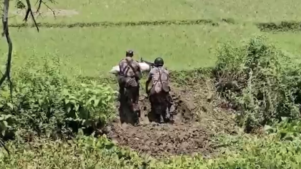 বেনাপোল সীমান্তে অবৈধ অনুপ্রবেশ ও পুশ-ইন ঠেকাতে বিজিবির সর্বোচ্চ সতর্কতা