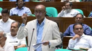 এক টাকায় বিচার বিভাগ চালানো সম্ভব নয়, সংসদে আইনমন্ত্রী
