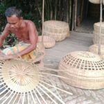 খুলনার দিঘলিয়ায় বাঁশশিল্পে অস্তিত্ব সংকট সরকারি সহায়তার দাবি কারিগরদের