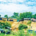 টেকনাফে পাহাড় ধসের আতঙ্কে দিন কাটাচ্ছেন হাজারো মানুষ