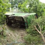 গোপালগঞ্জে নিয়ন্ত্রণ হারিয়ে খাদে বাস, আহত অন্তত ২৫