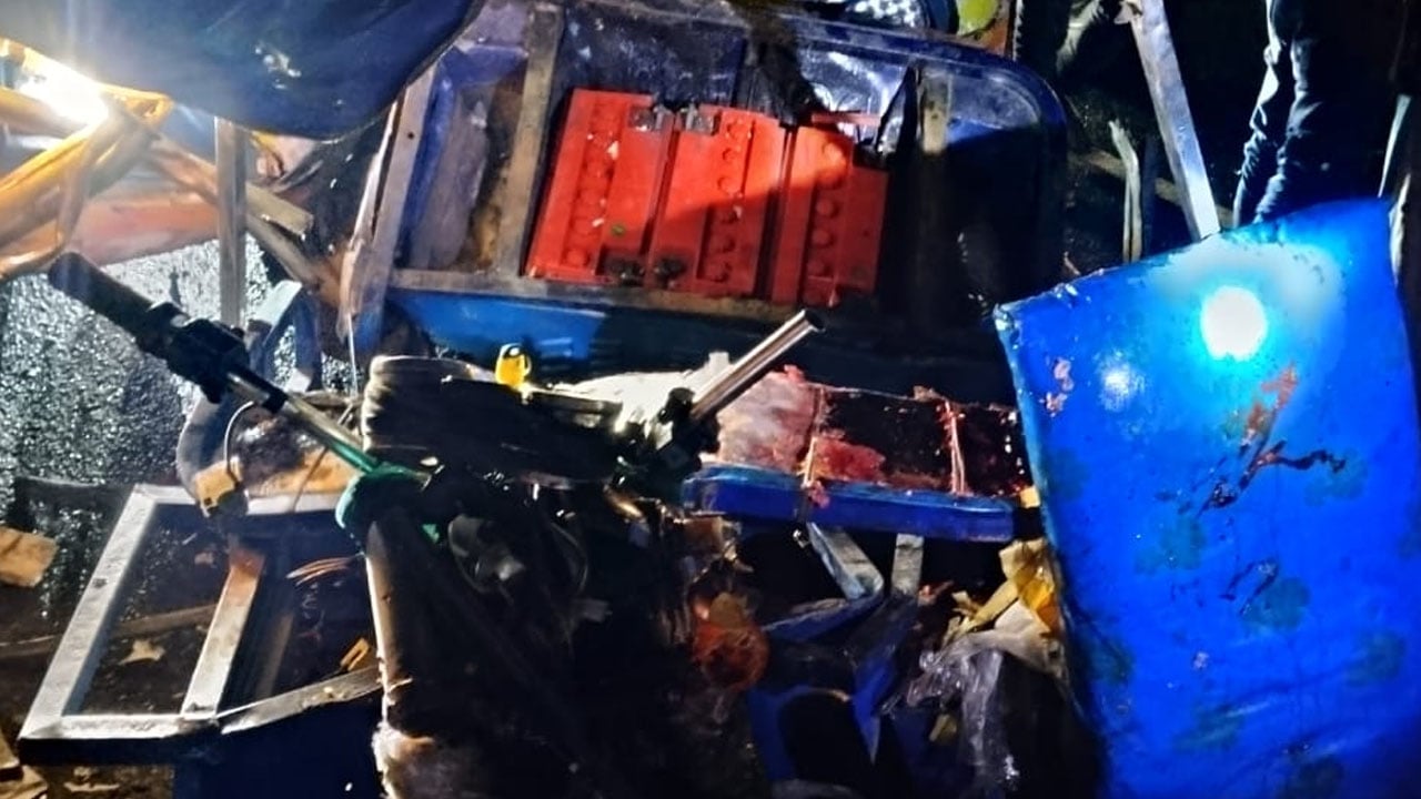 কুমিল্লার রতনপুরে বাস-অটোরিকশা সংঘর্ষে তিন যাত্রী নিহত