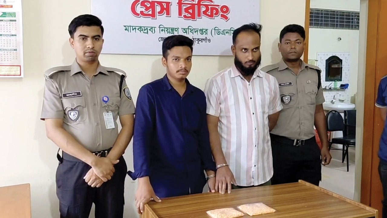ঠাকুরগাঁওয়ে ১৫ লাখ টাকার ইয়াবাসহ মামা-ভাগনে গ্রেপ্তার