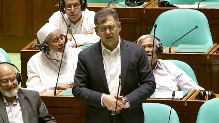দুবাইয়ে গ্রেপ্তার সাবেক আইজিপি বেনজীর আহমেদকে দ্রুত দেশে ফেরানোর প্রক্রিয়া শুরু