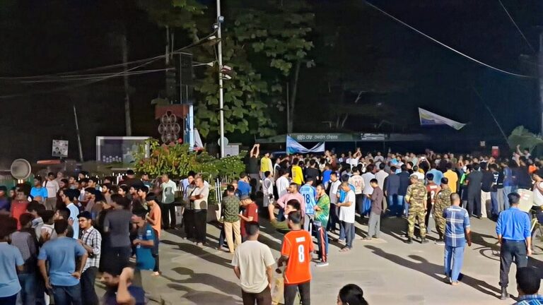 Tensions rise at Chittagong University following rival student group protests