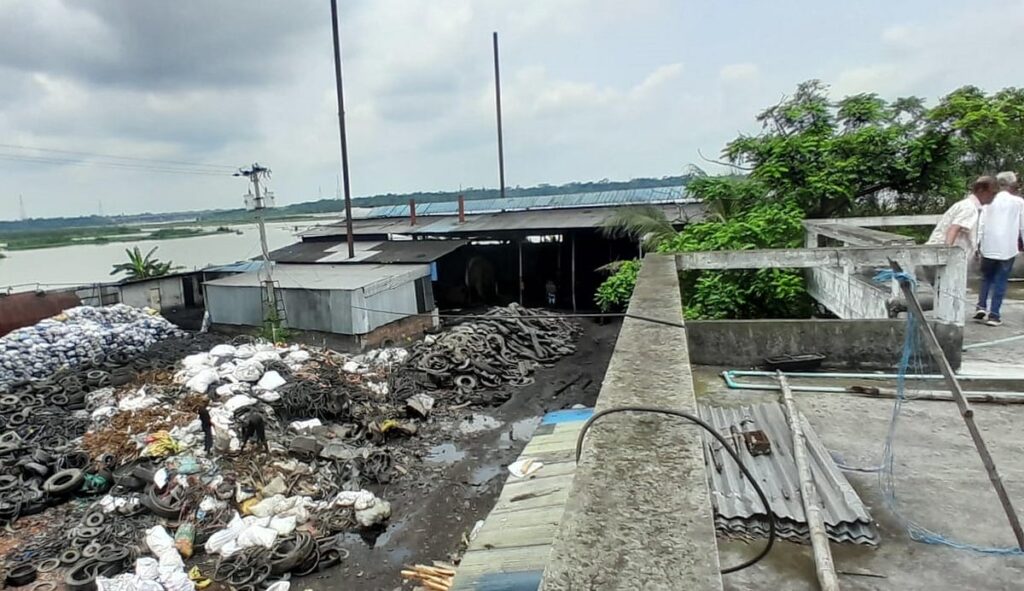 Environmental Group Issues Seven-Day Ultimatum to Shut Down Polluting Barishal Recycling Plant