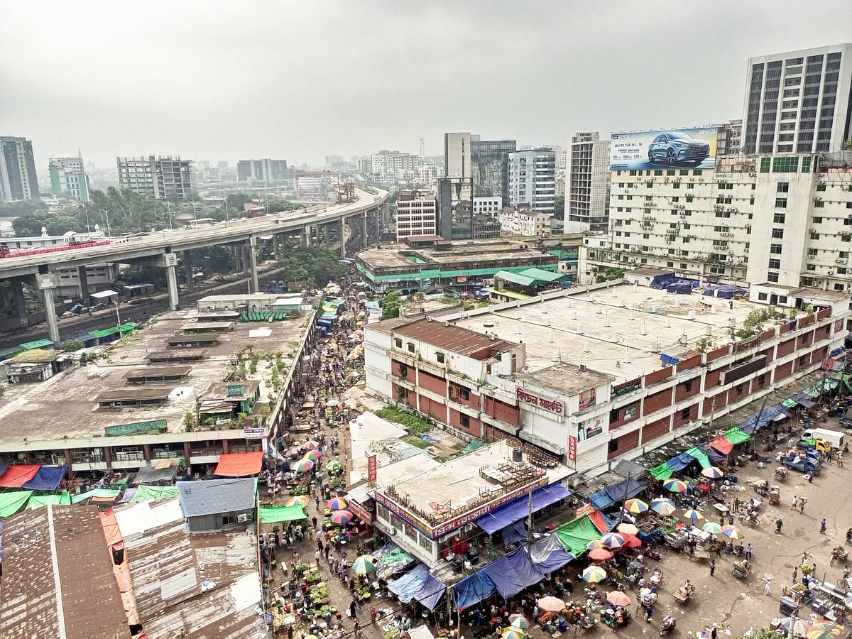 Dhaka Sees Brief Morning Rain as Met Office Predicts Continued Heatwave