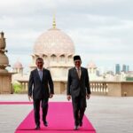 Malaysian Prime Minister Anwar Ibrahim Welcomes Bangladesh Leader Tarique Rahman in Putrajaya