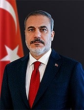 Turkish Foreign Minister Hakan Fidan Arrives in Dhaka for Strategic Talks