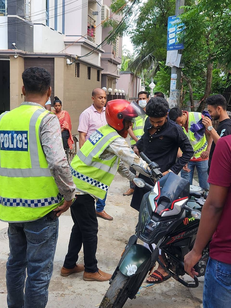 Khulna police arrest 29 suspects in ongoing crackdown on organized crime and narcotics