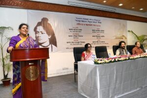 Experts Call for Greater Recognition of Sculptor Novera Ahmeds Legacy Among New Generation