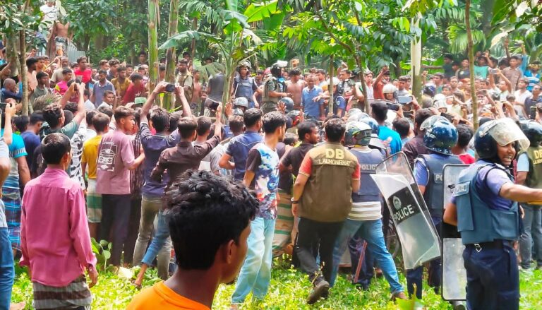 Mob Attacks Police After Murder of Seven-Year-Old Girl in Lalmonirhat