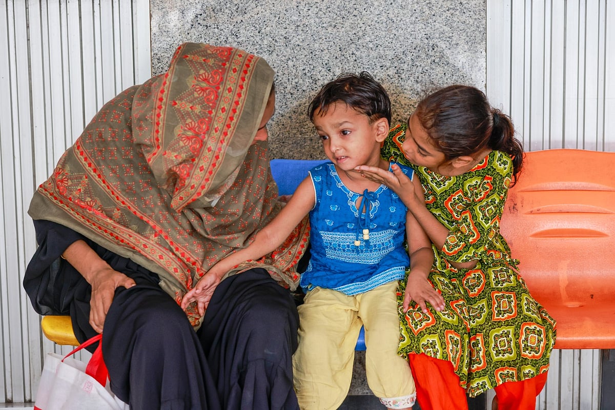 Measles outbreak claims nine more lives in Bangladesh as total death toll approaches 700