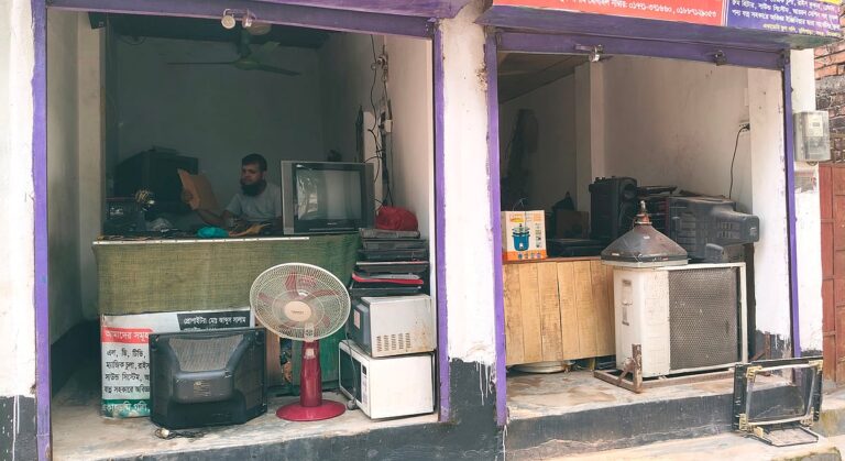 Severe Power Shortages Disrupt Daily Life and World Cup Viewing in Dinajpur