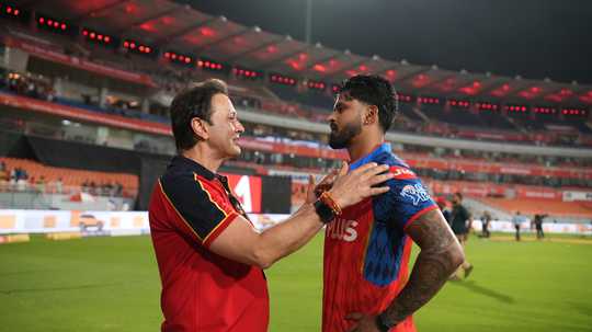 ভারতের অধিনায়ক শ্রেয়াস আইয়ারকে নিয়ে উচ্ছ্বসিত নেস ওয়াদিয়া দিলেন নেতৃত্বের অনন্য প্রশংসাপত্র