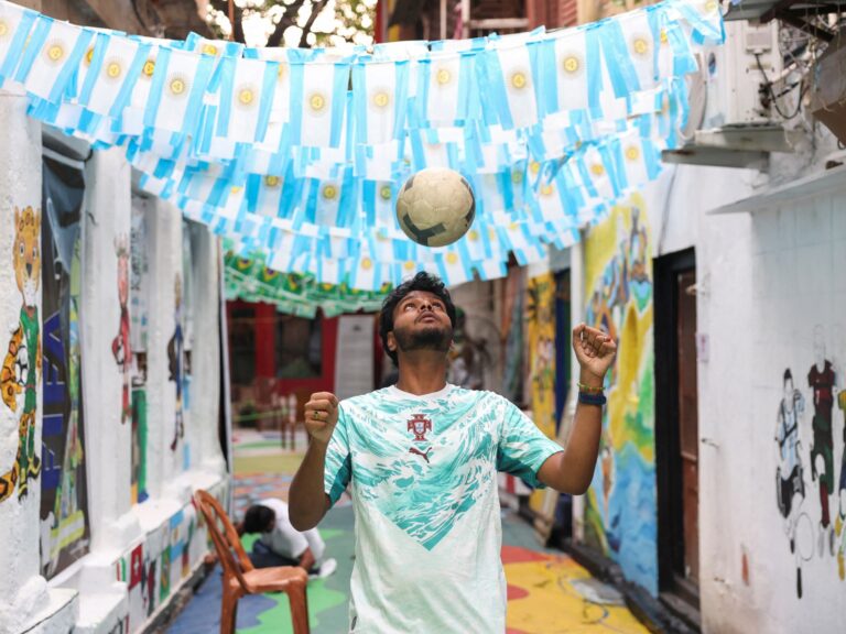 এশিয়ান কাপ থেকে ছিটকে ভারত ফিফা বিশ্বকাপে খেলার স্বপ্ন এখনো সুদূরপরাহত
