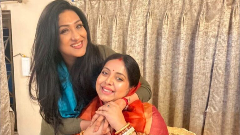 পুত্র সন্তানের মা হলেন শ্রীময়ী পাশে থেকে সব গোপনীয়তা রক্ষা করলেন ঋতুপর্ণা