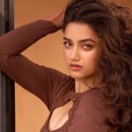 বাবার সংগ্রামের স্মৃতি থেকে সাফল্যের শিখরে অভিনেত্রী ভাগ্যশ্রী বোর্সে