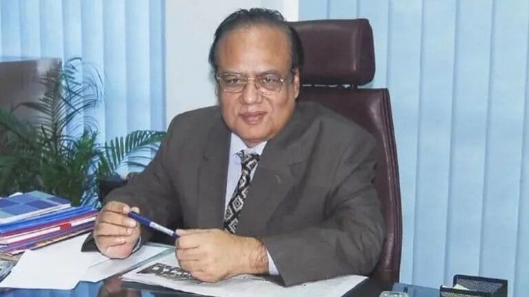 চিরনিদ্রায় বিটিভির স্বর্ণযুগের নির্মাতা মুস্তাফিজুর রহমান