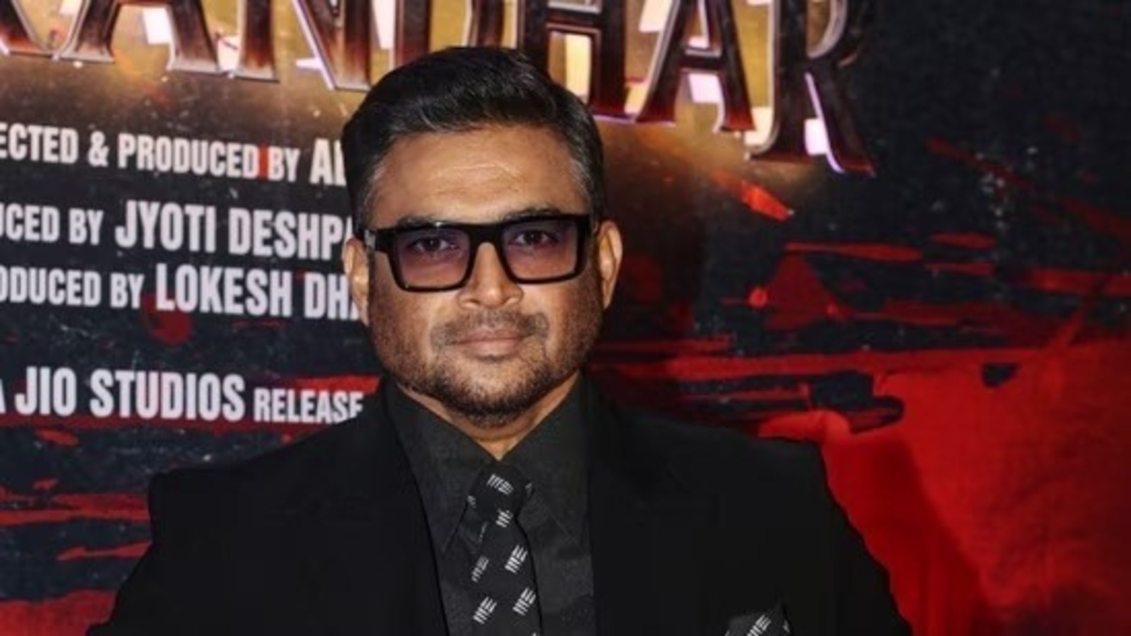 নিট কেলেঙ্কারি ও শিক্ষার্থীদের আন্দোলনে নীরবতার জেরে পুণে ফিল্ম ইনস্টিটিউটের শিক্ষার্থীদের রোষানলে আর মাধবন