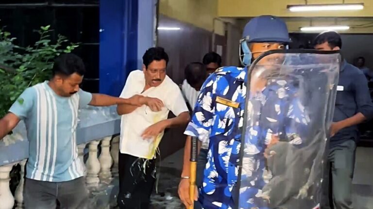 সব্যসাচী দত্তের বাড়িতে ইডির তল্লাশি, ১১টি ঠিকানায় একযোগে অভিযান