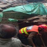 লাহোরে ধসে পড়া বাড়ির ছাদের নিচে চাপা পড়ে শিশুসহ তিনজনের মৃত্যু
