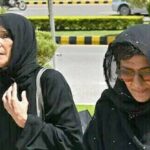 ইমরান খানের দুই বোনের বিরুদ্ধে স্থায়ী গ্রেপ্তারি পরোয়ানা জারি করল আদালত